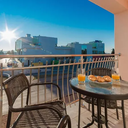 Apartment 2 Bedroom Lovely In Biograd *