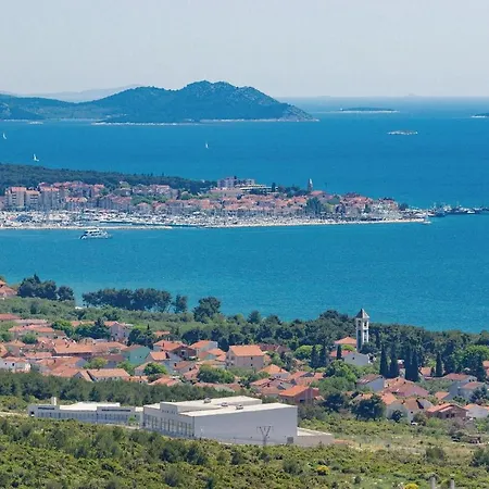 2 Bedroom Lovely In Biograd Apartment